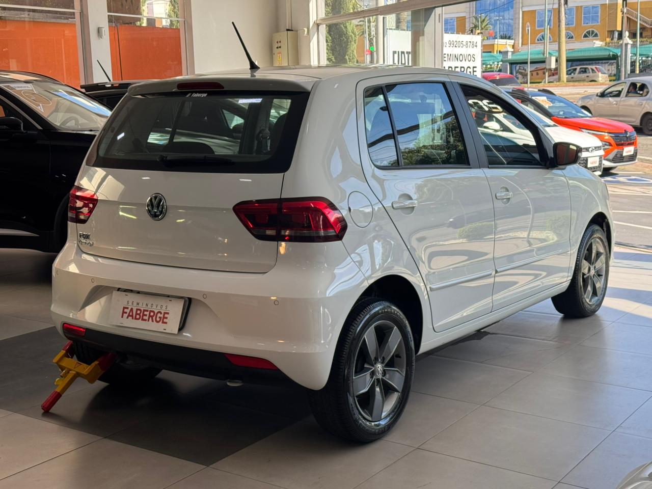 Volkswagen-Fox-Fox Connect 1.6 Flex 8V 5p