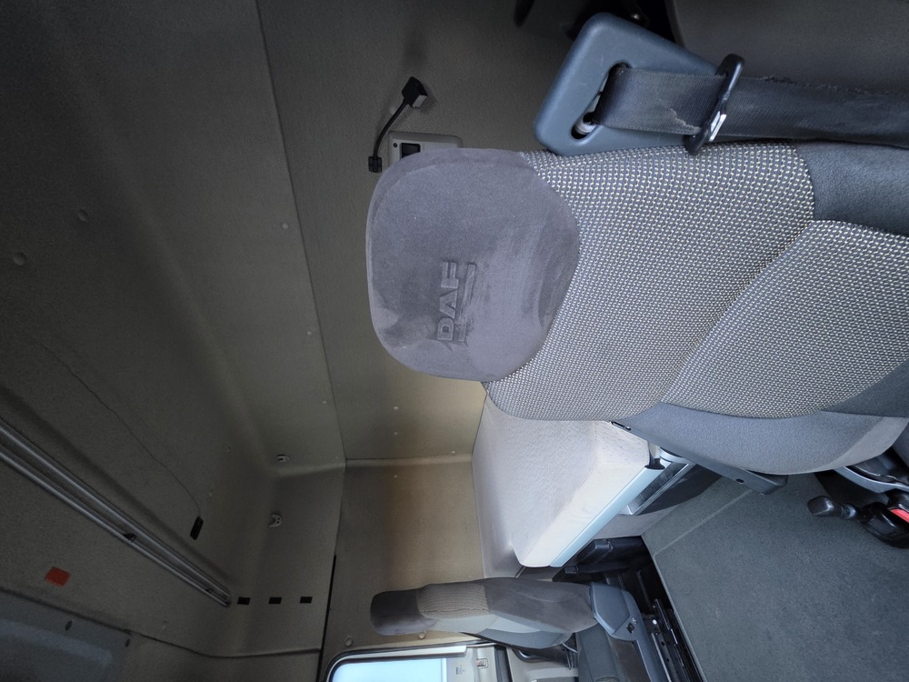 DAF-XF-XF 105 FTS 460 6x2 (diesel)(E5)