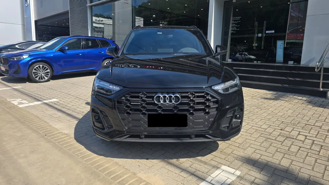 audi q5 q5 perf. black 2.0 tfsie s.tr. qt (hib.)