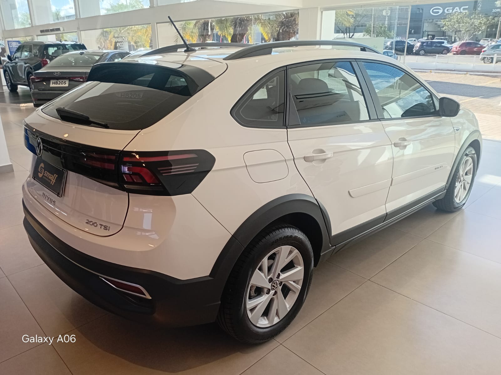 VW - Volkswagen-Nivus-Nivus Comfortline 1.0 200 TSI Flex Aut.