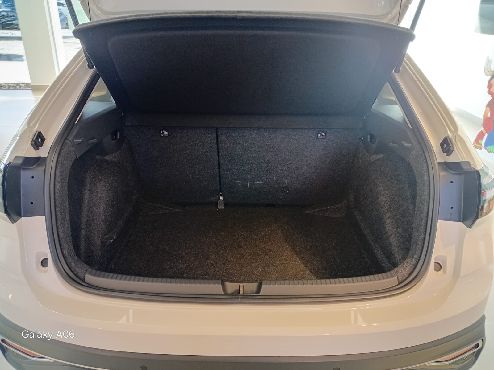 VW - Volkswagen-Nivus-Nivus Comfortline 1.0 200 TSI Flex Aut.