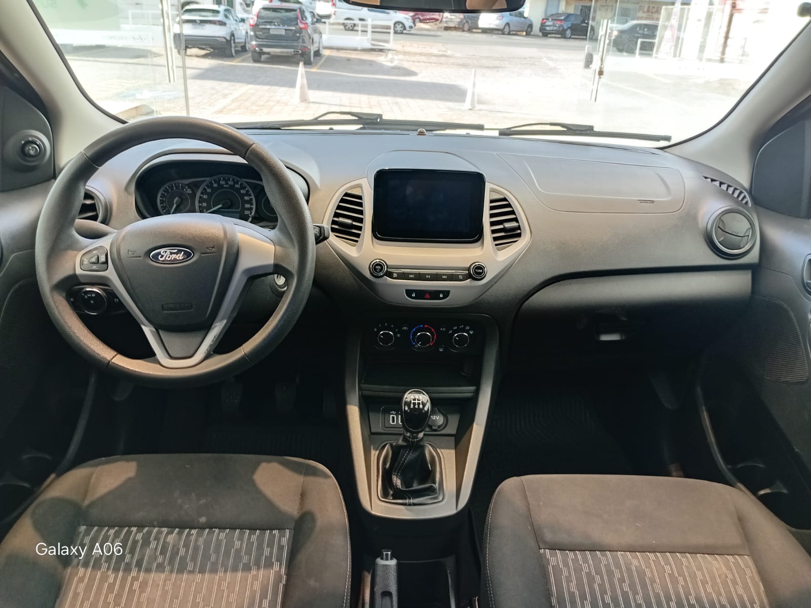 Ford-KA-Ka 1.0 SE/SE Plus TiVCT Flex 5p