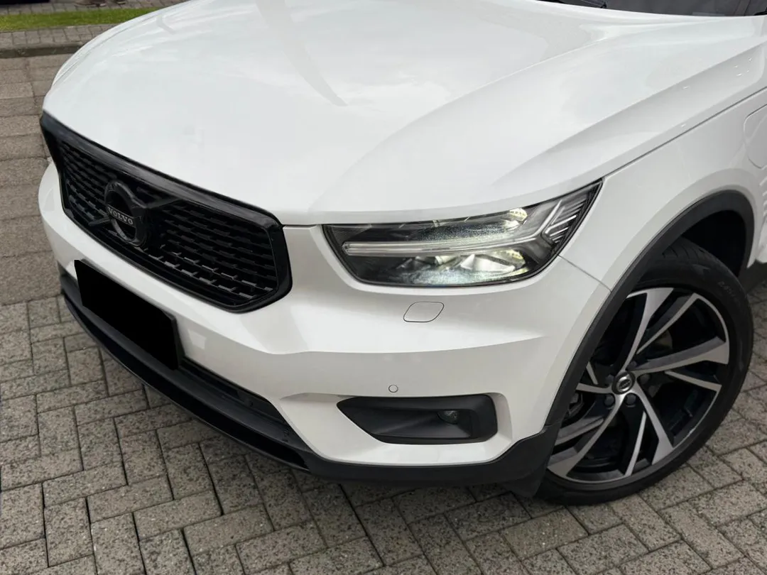 volvo xc xc 40 t-5 r-design 1.5 fwd (hibrido)