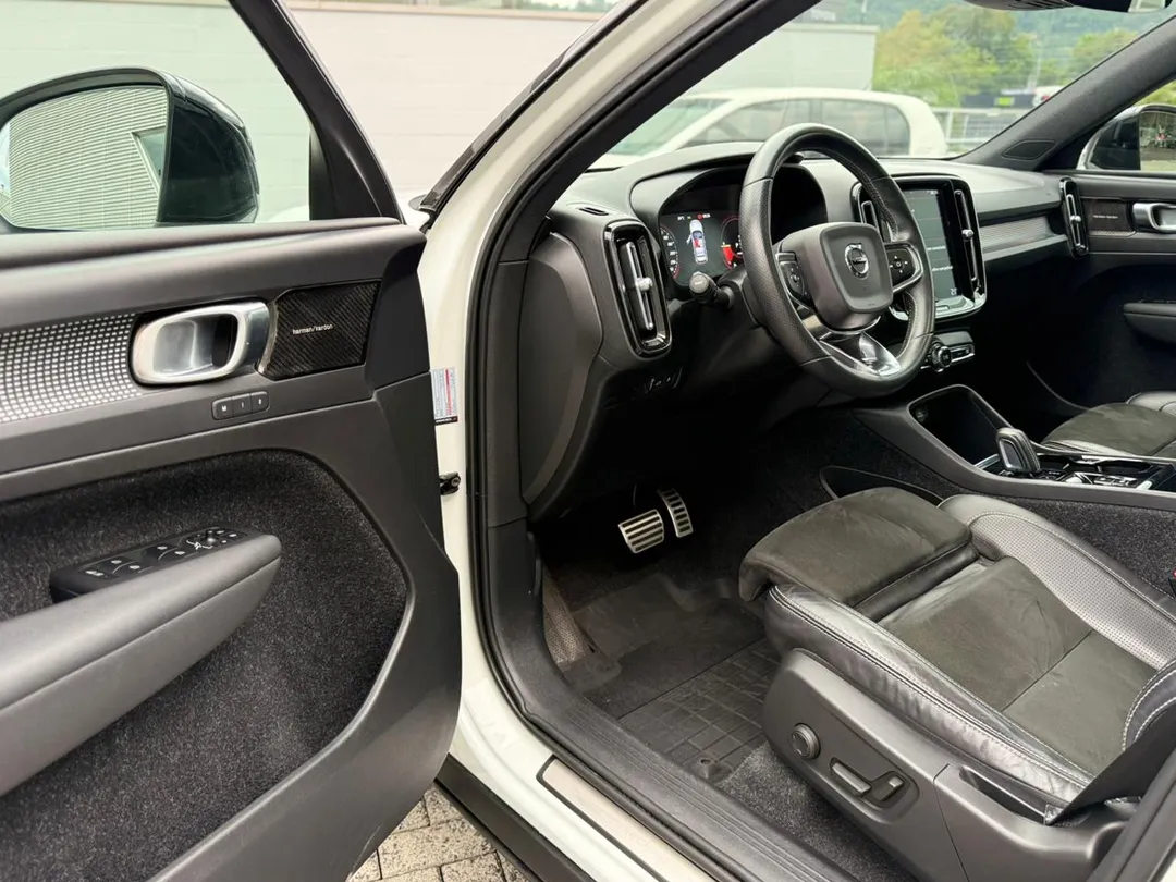 volvo xc xc 40 t-5 r-design 1.5 fwd (hibrido)