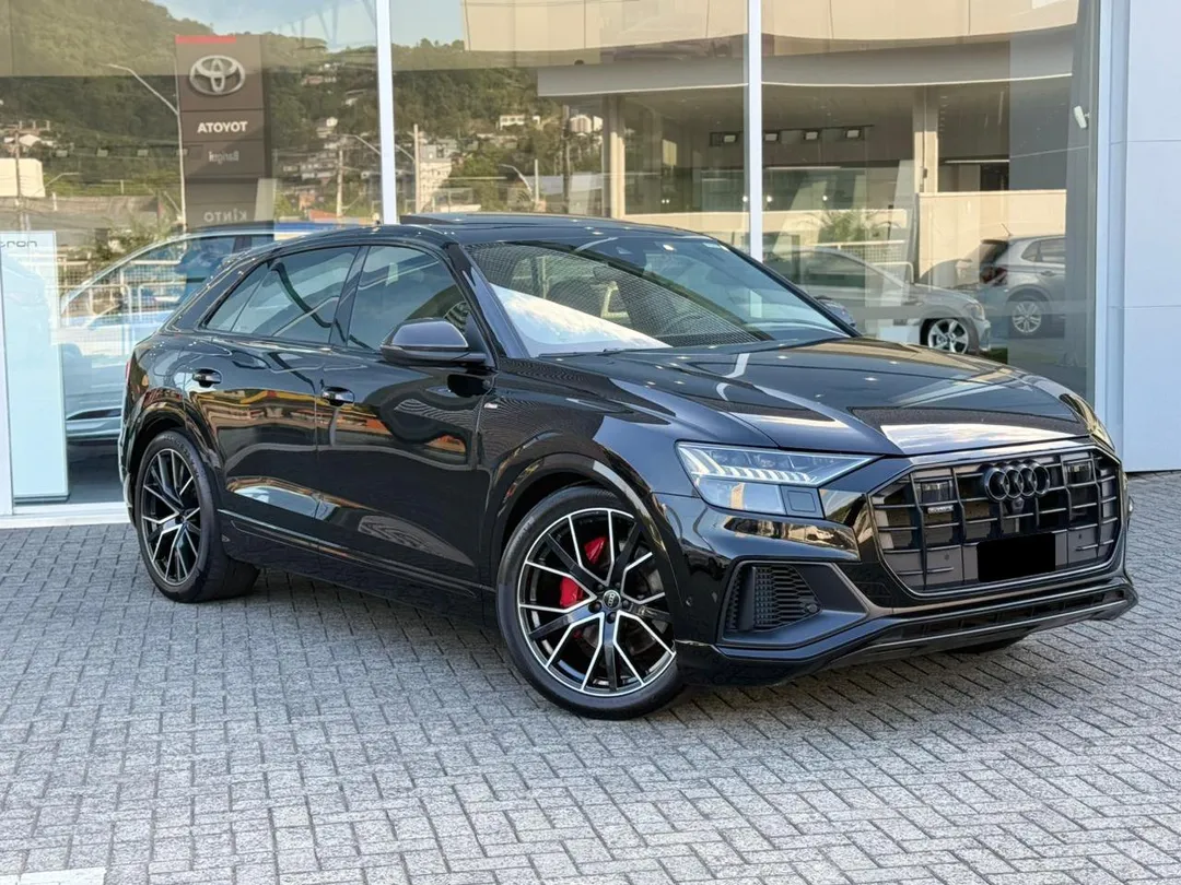 audi q8 q8 perf.black 3.0 tfsi quat. s-tr/(hib.)
