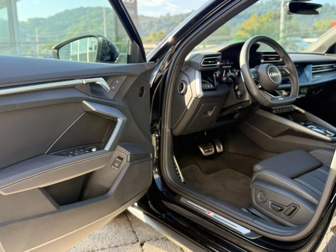 audi a3 sedan performance 2.0 tfsi s-tronic