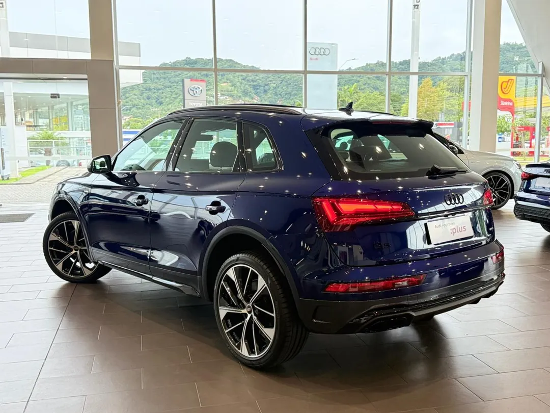 audi q5 q5 s-line black 2.0 tfsi quat. s-tronic
