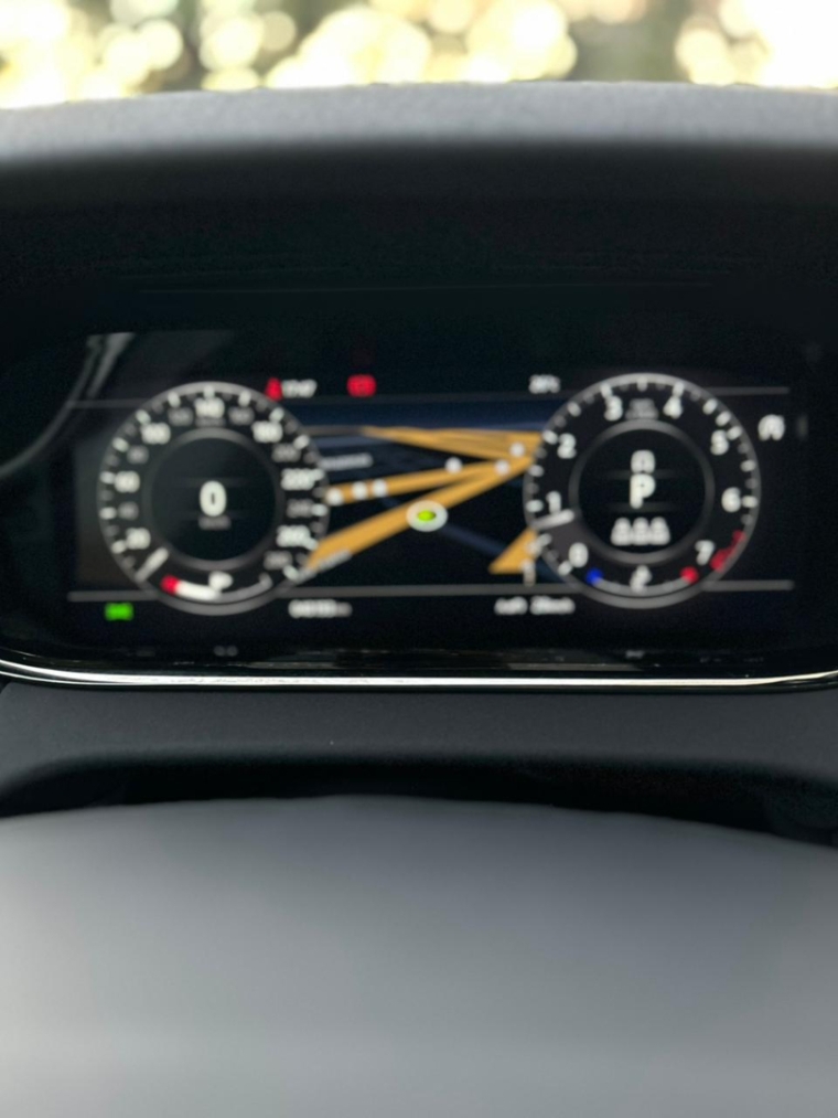 Land Rover-RANGE ROVER EVOQUE-2.0 P250 FLEX R-DYNAMIC SE AWD AUTOMÁTICO