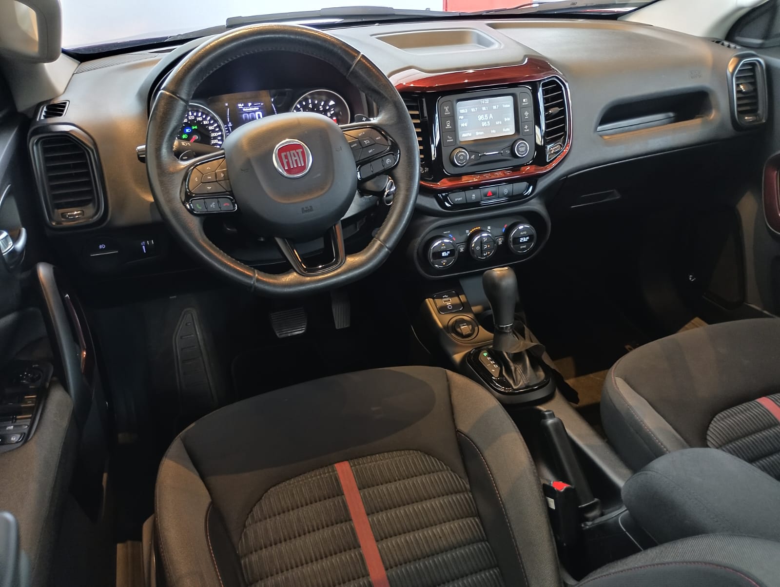 Fiat-TORO-TORO FREEDOM AT6