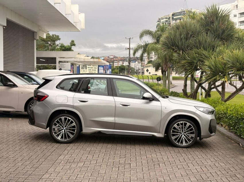 BMW-X1-2.0 16V TURBO GASOLINA SDRIVE20I M SPORT STEPTRONIC