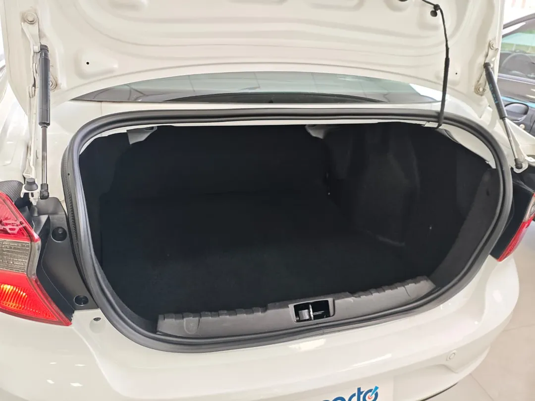 ford ka ka 1.5 sedan se plus 12v flex 4p mec.