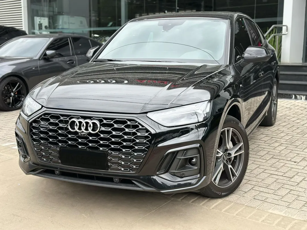Q5 SB P Black. 2.0 TFSIe S.Tr. Qt (Hib.)