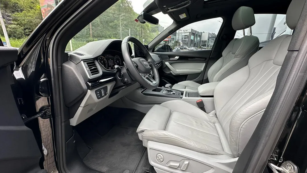 audi q5 sb p black. 2.0 tfsie s.tr. qt (hib.)
