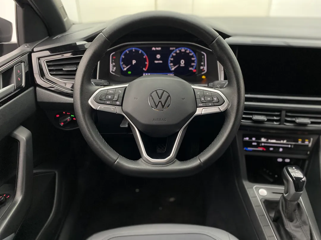 vw - volkswagen nivus nivus highline 1.0 200 tsi flex aut.