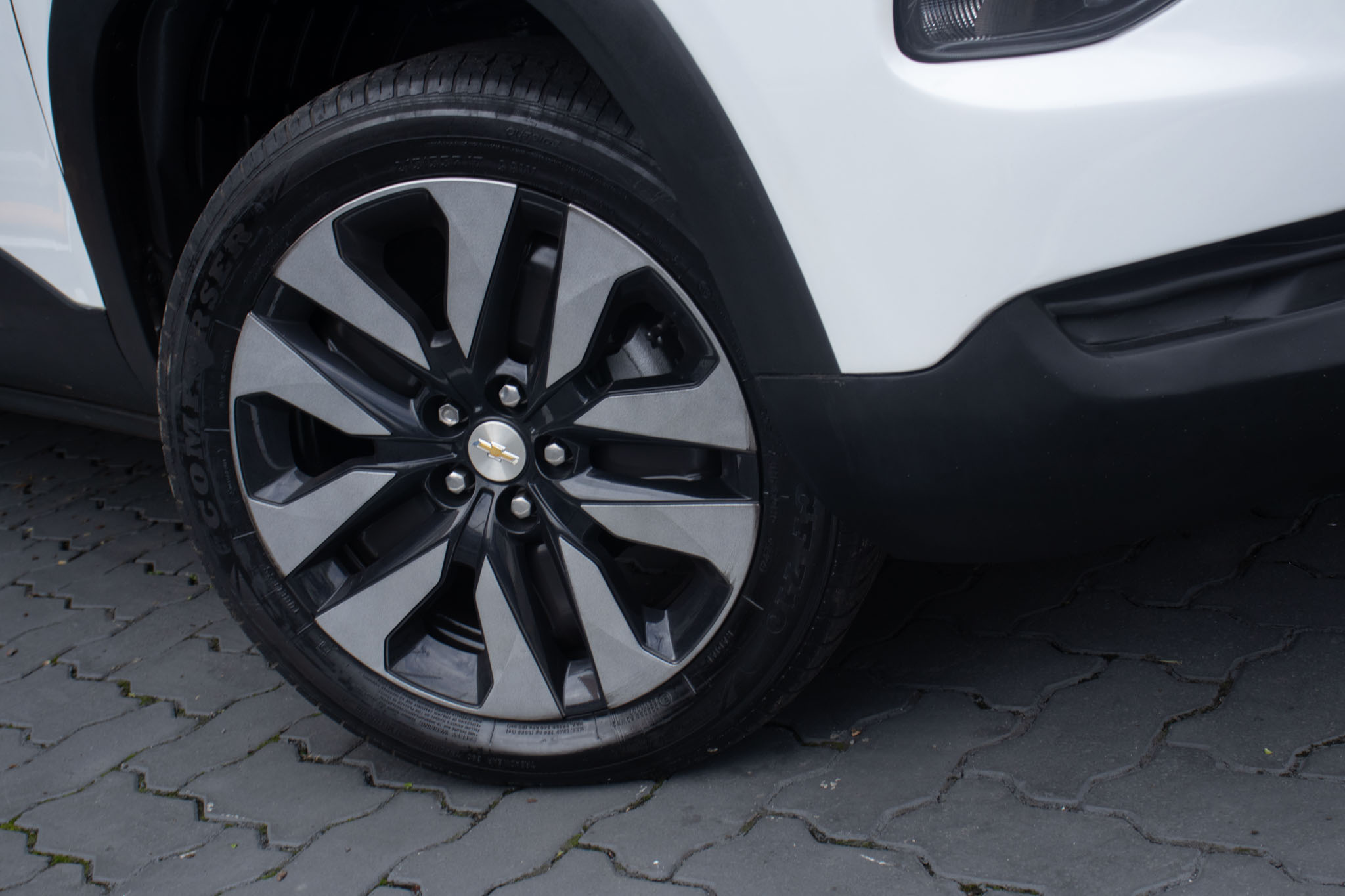 GM - Chevrolet-MONTANA-MONTANA LT 1.2  Turbo Flex 12V 4p Mec.