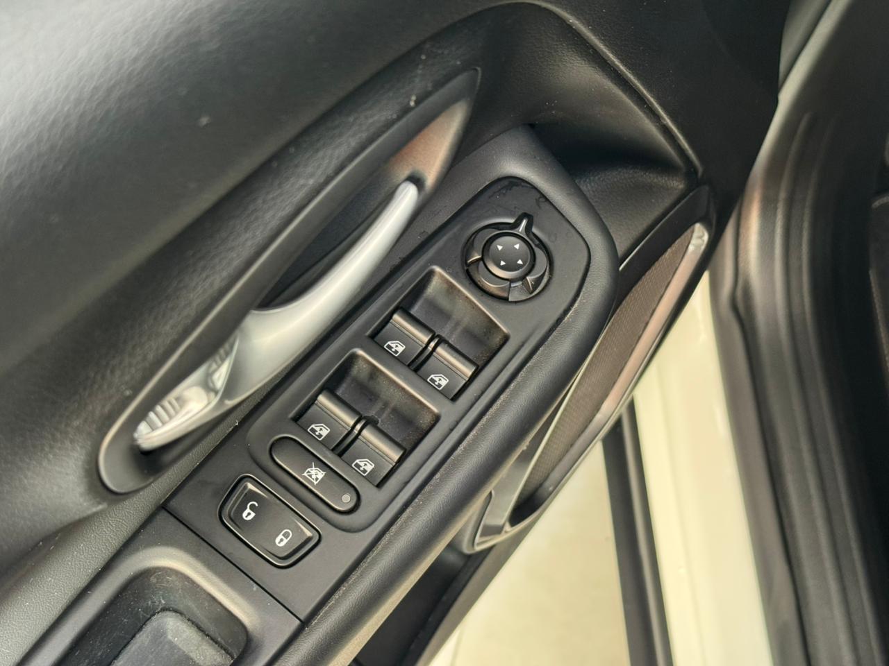 Jeep-RENEGADE-Renegade Long. T270 1.3 TB 4x2 Flex Aut.