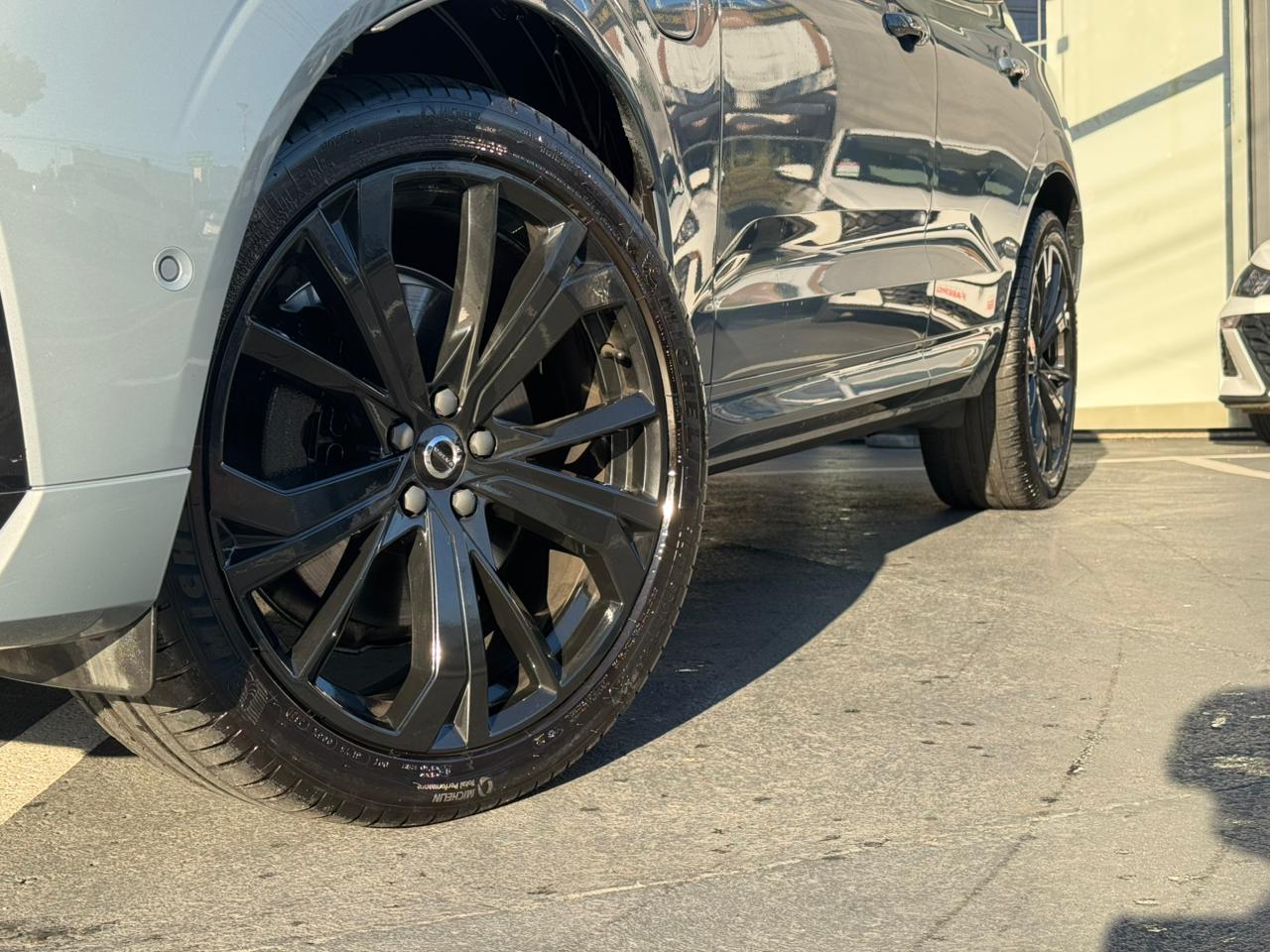Volvo-XC 60-XC 60 T-8 Ultim.Dark 2.0 AWD (Híbrido)