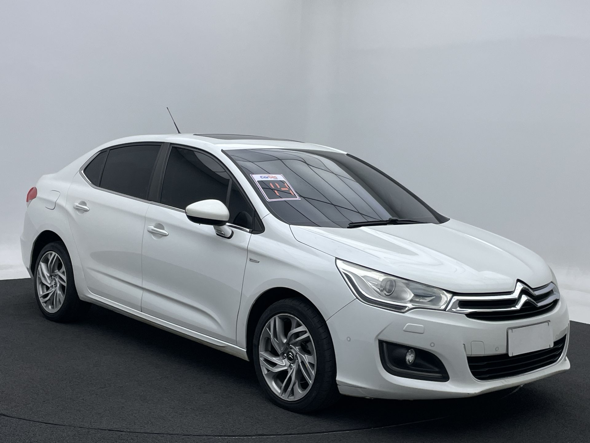 C4 LOUNGE Exclusive 1.6 Turbo 4p Aut.