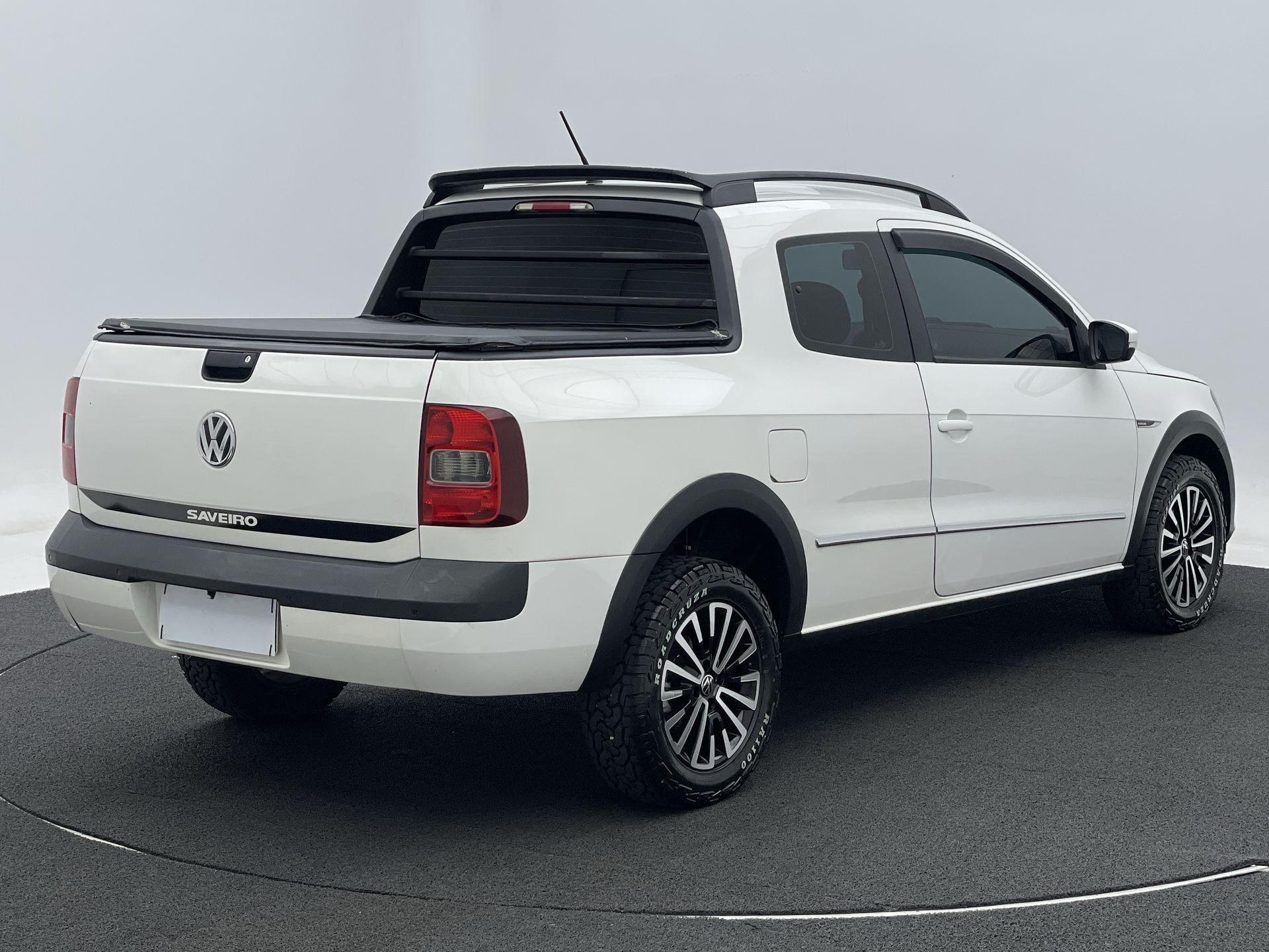 VW - Volkswagen-Saveiro-Saveiro Highline 1.6 T. Flex 8V CD