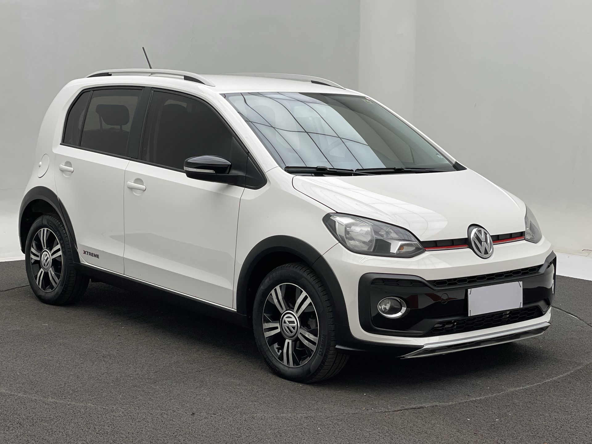VW - Volkswagen-up!-up! Xtreme 1.0 TSI Total Flex 12V 5p