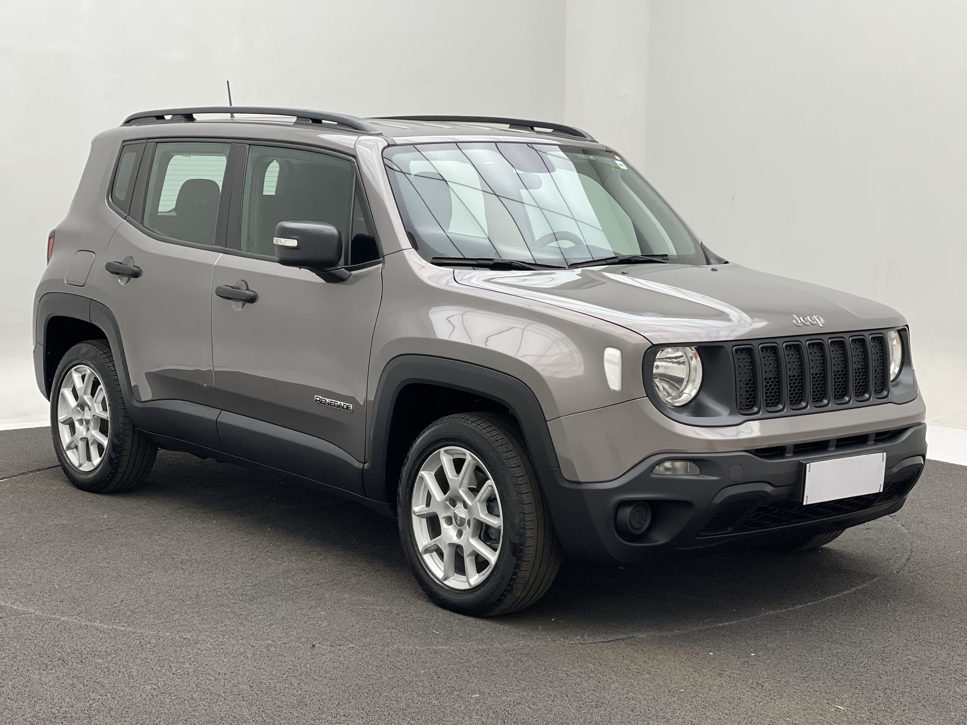 Renegade Sport 1.8 4x2 Flex 16V Aut.