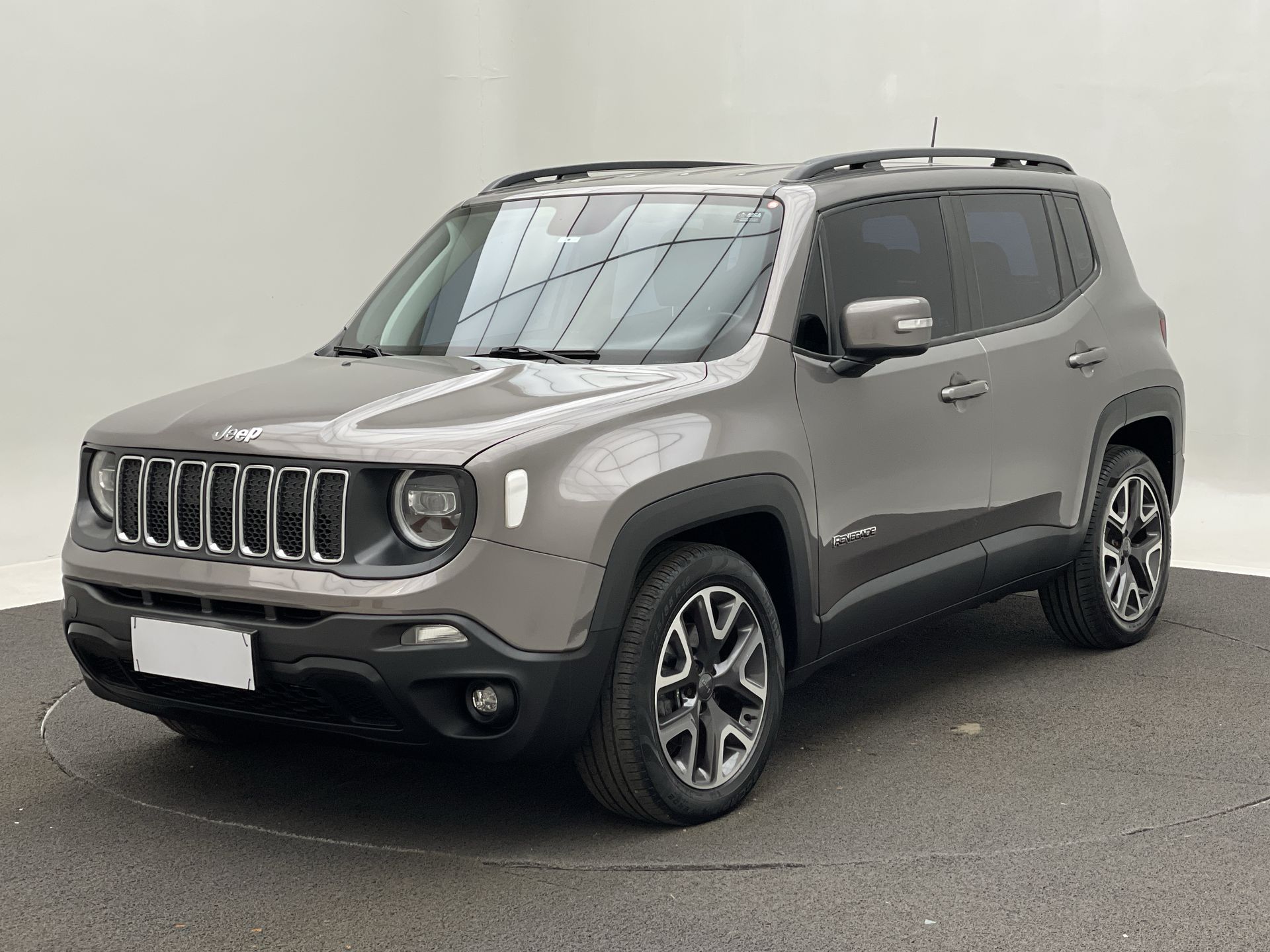 Renegade Longitude 1.8 4x2 Flex 16V Aut.