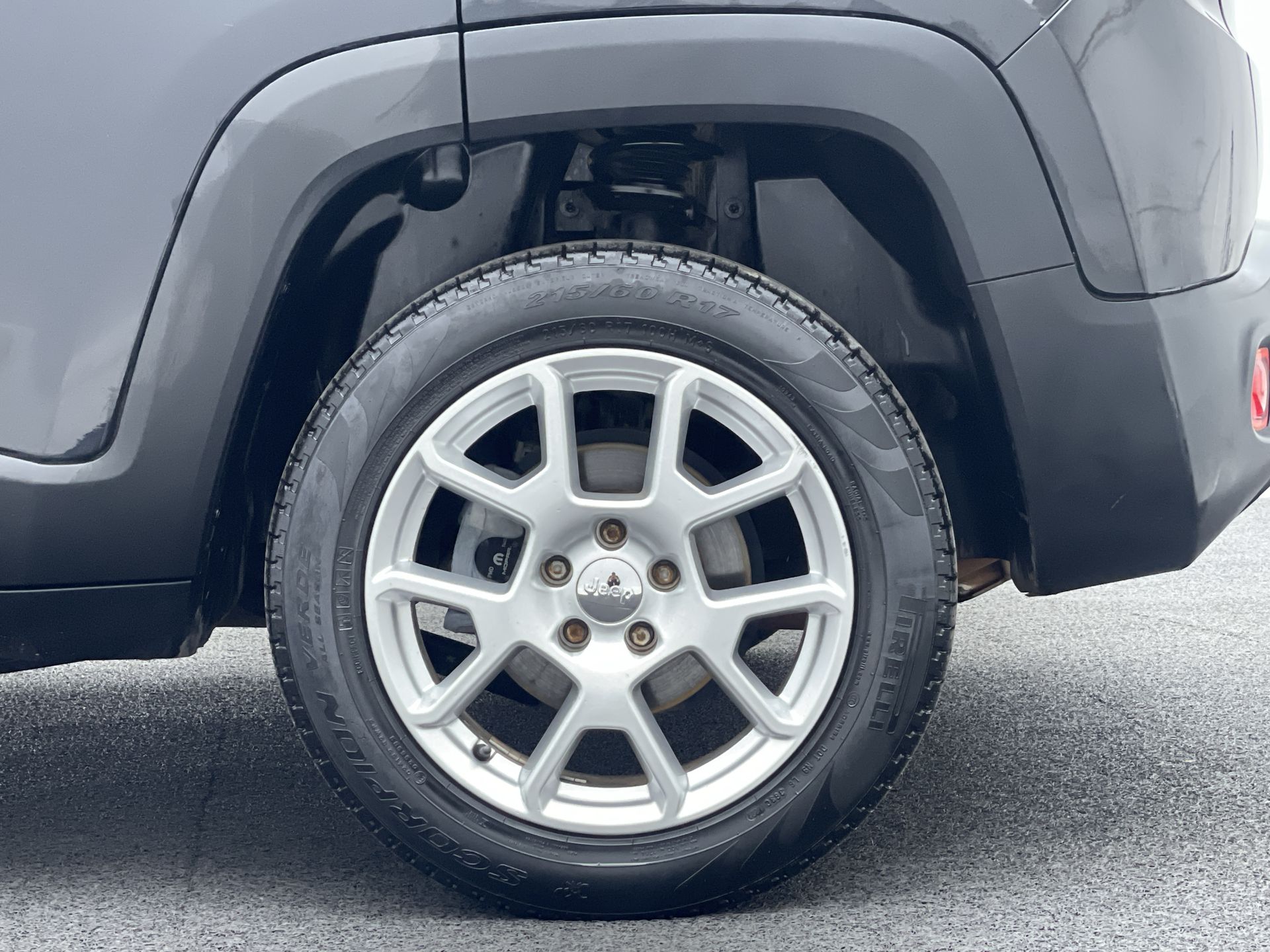 Renegade Sport 1.8 4x2 Flex 16V Aut.