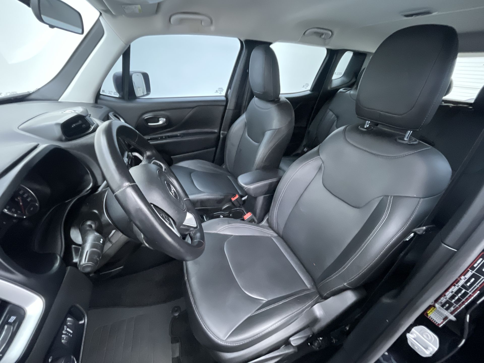 Renegade Sport 1.8 4x2 Flex 16V Aut.