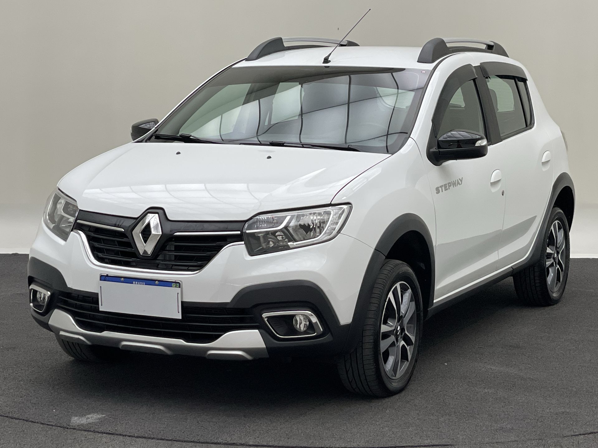 Renault-SANDERO-SANDERO STEPWAY Flex 1.6 16V 5p