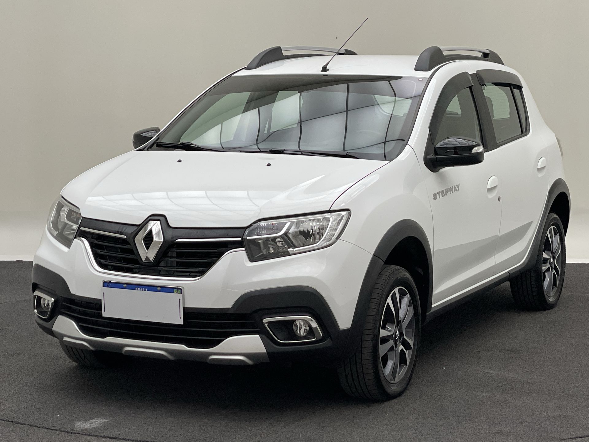 Renault-SANDERO-SANDERO STEPWAY Flex 1.6 16V 5p