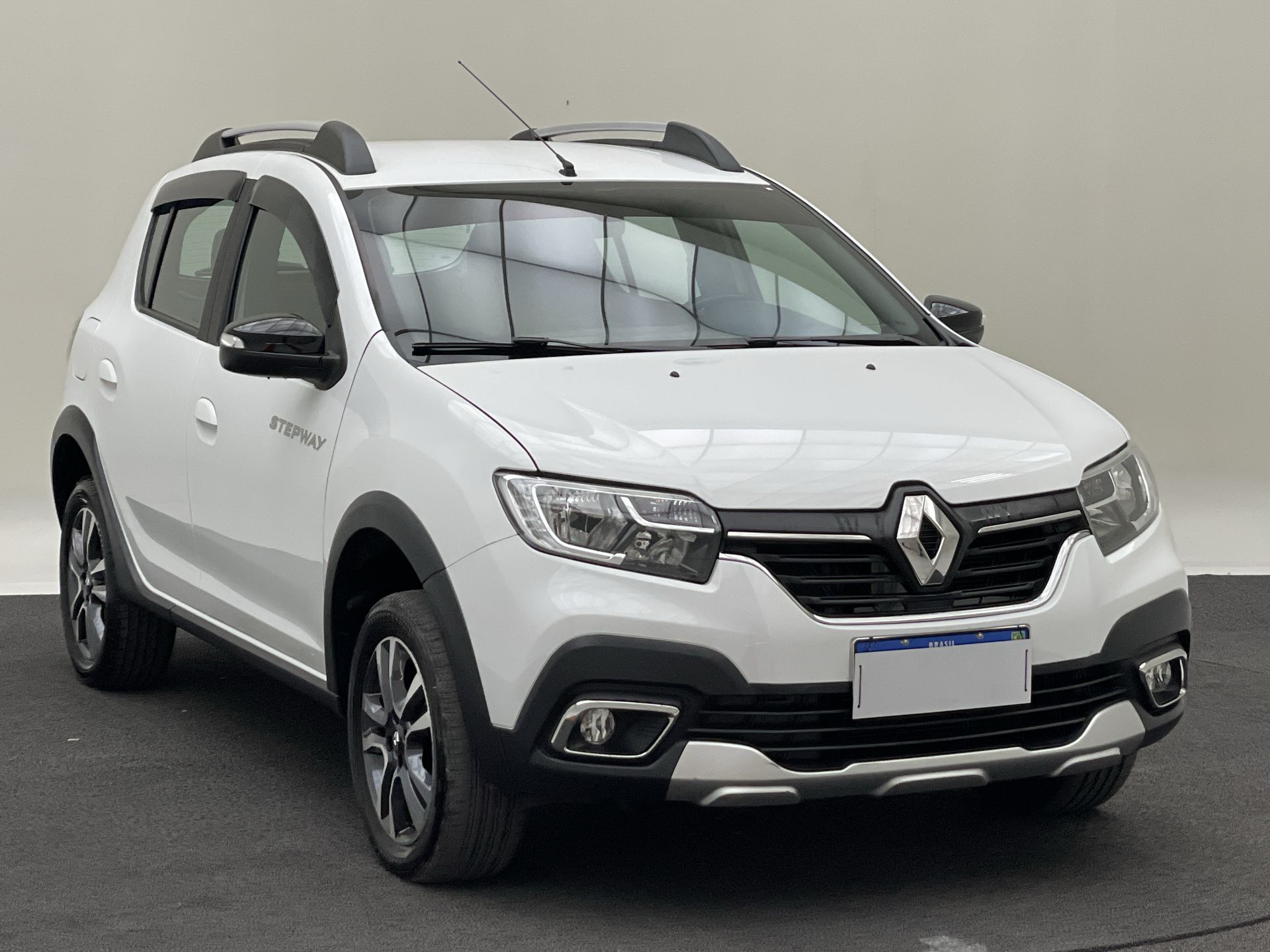 Renault-SANDERO-SANDERO STEPWAY Flex 1.6 16V 5p