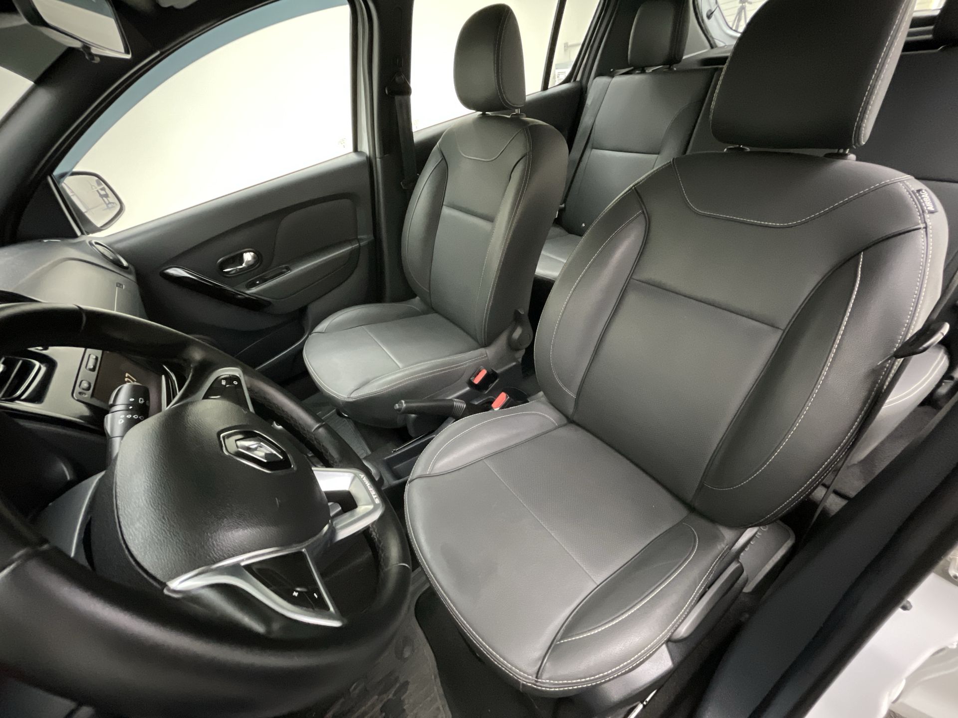 Renault-SANDERO-SANDERO STEPWAY Flex 1.6 16V 5p