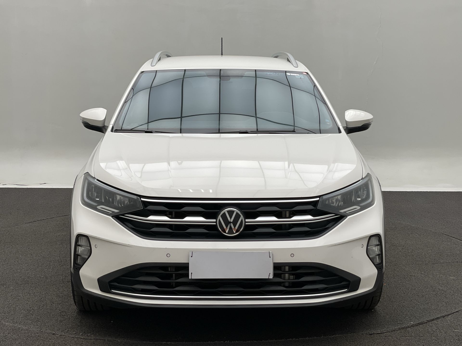 VW - Volkswagen-Nivus-Nivus Highline 1.0 200 TSI Flex Aut.