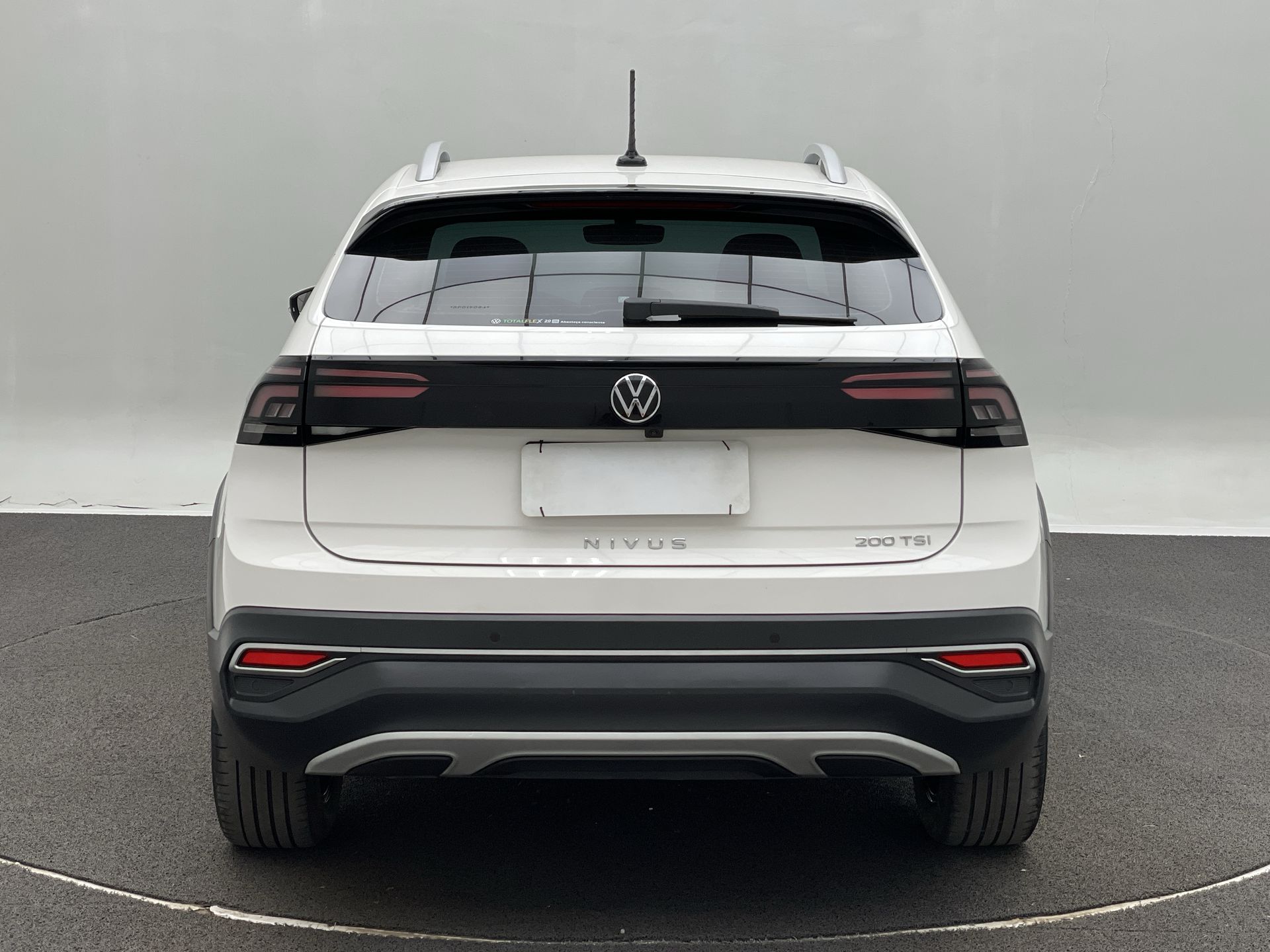 VW - Volkswagen-Nivus-Nivus Highline 1.0 200 TSI Flex Aut.