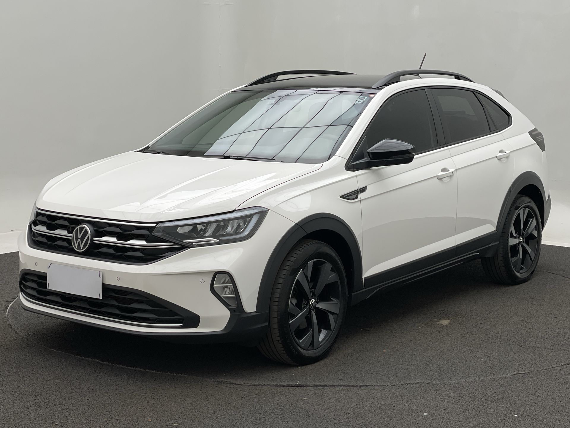 Nivus Highline 1.0 200 TSI Flex Aut.