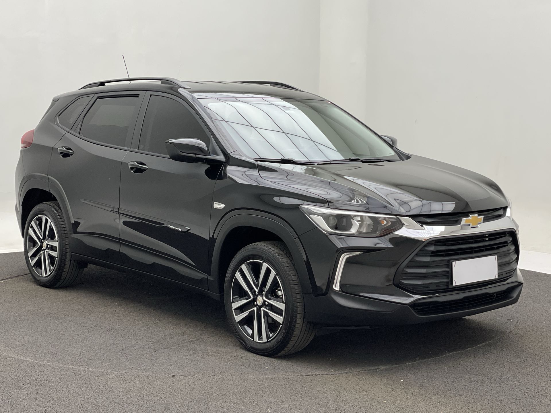 TRACKER LT 1.0 Turbo 12V Flex Aut.