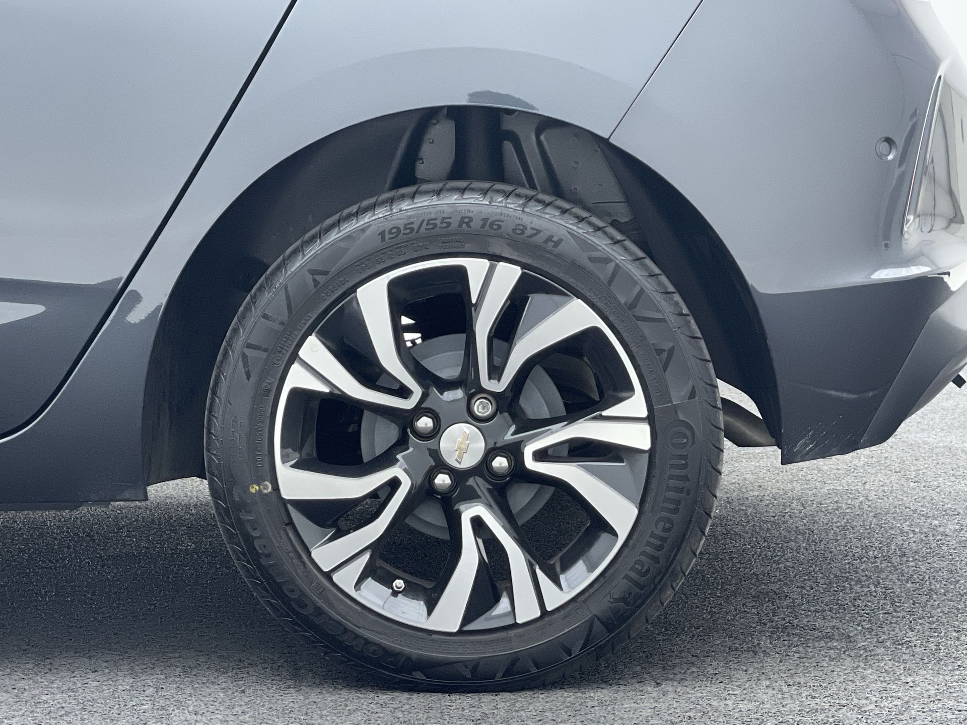 ONIX HATCH PREM. 1.0 12V TB Flex 5p Aut.