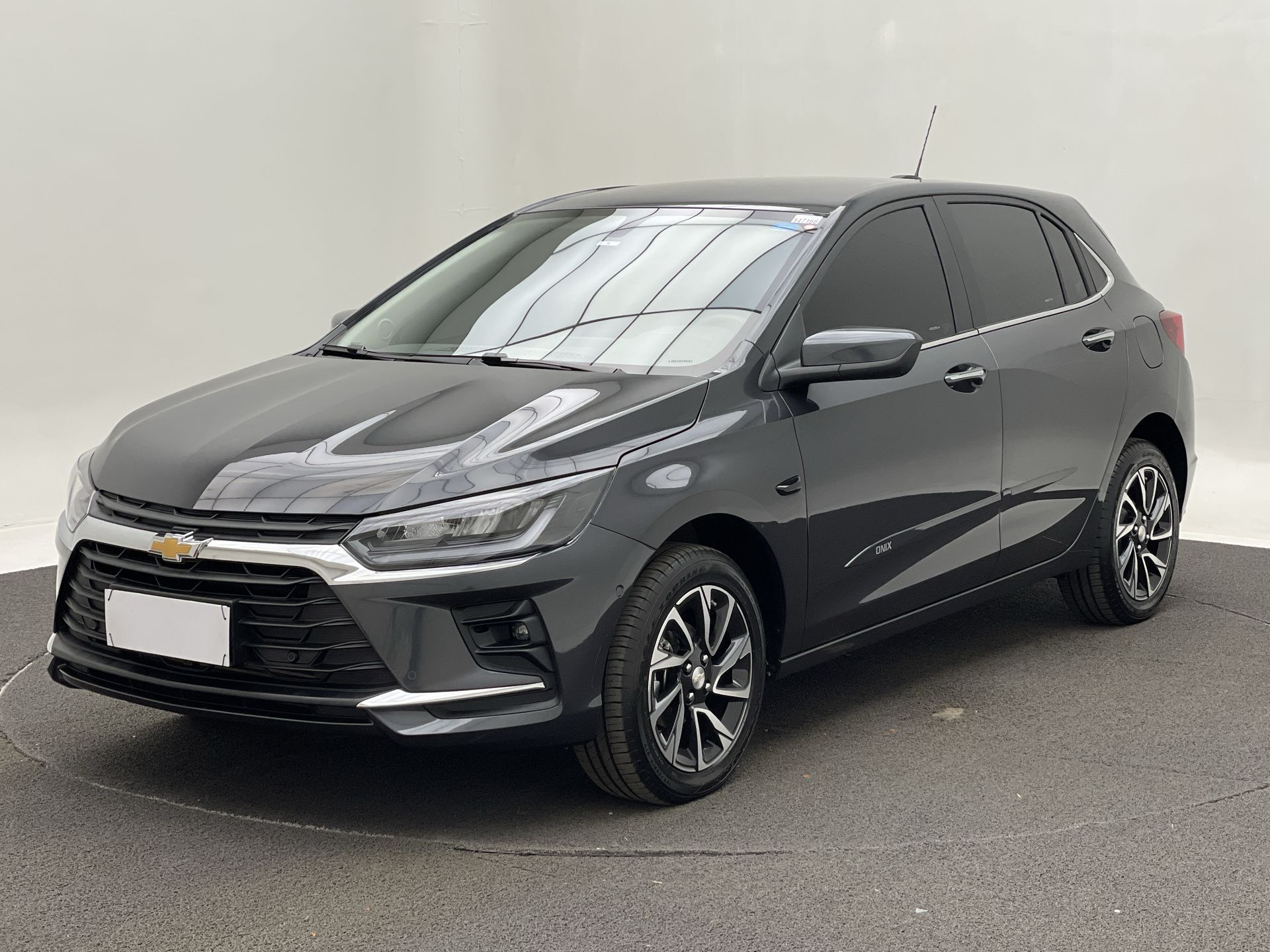 ONIX HATCH PREM. 1.0 12V TB Flex 5p Aut.