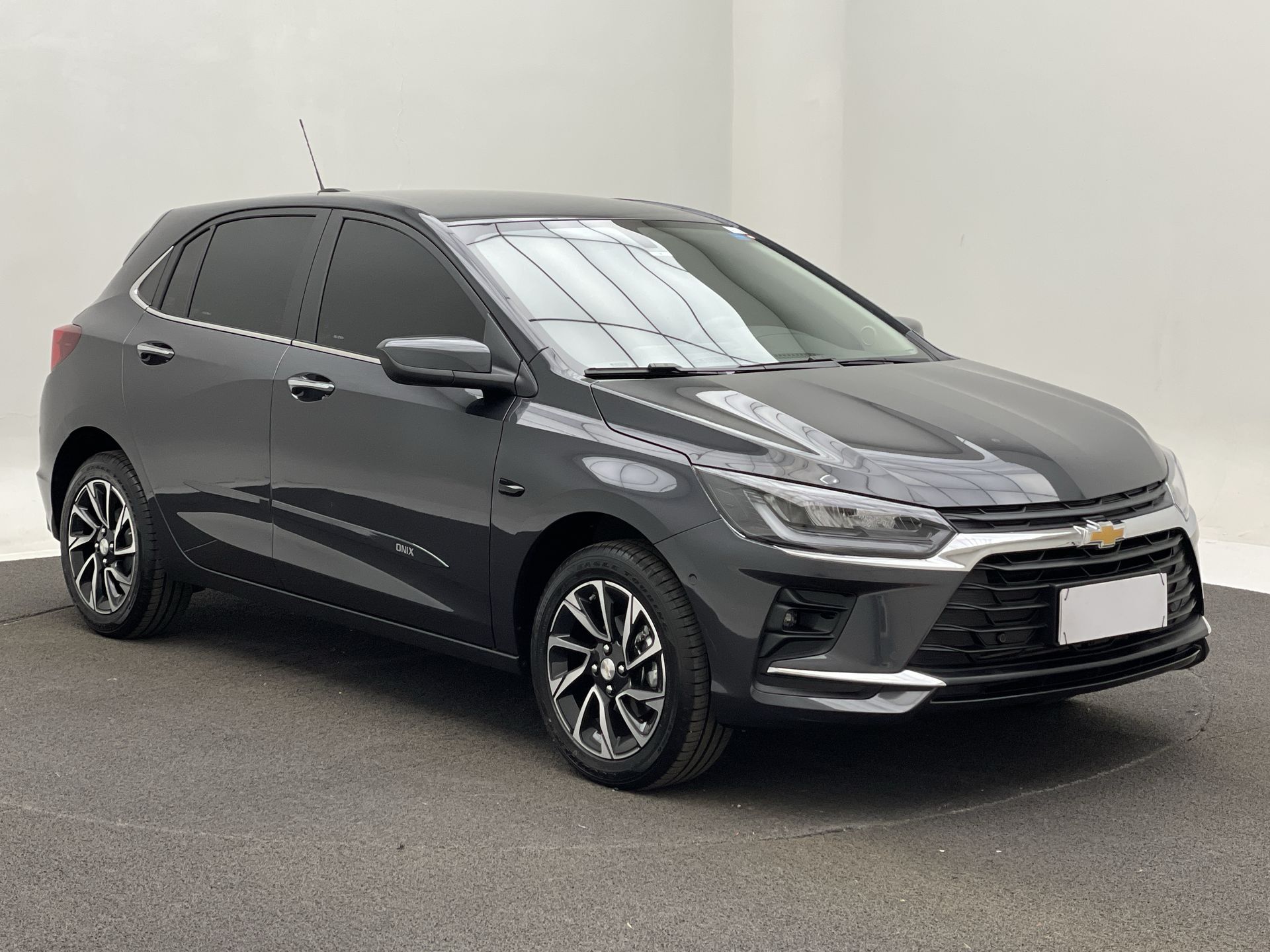 GM - Chevrolet-ONIX-ONIX HATCH PREM. 1.0 12V TB Flex 5p Aut.