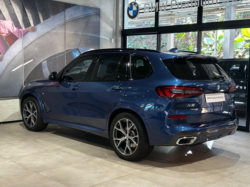 BMW-X5-3.0 I6 TURBO HÍBRIDO XDRIVE45E M SPORT AUTOMÁTICO