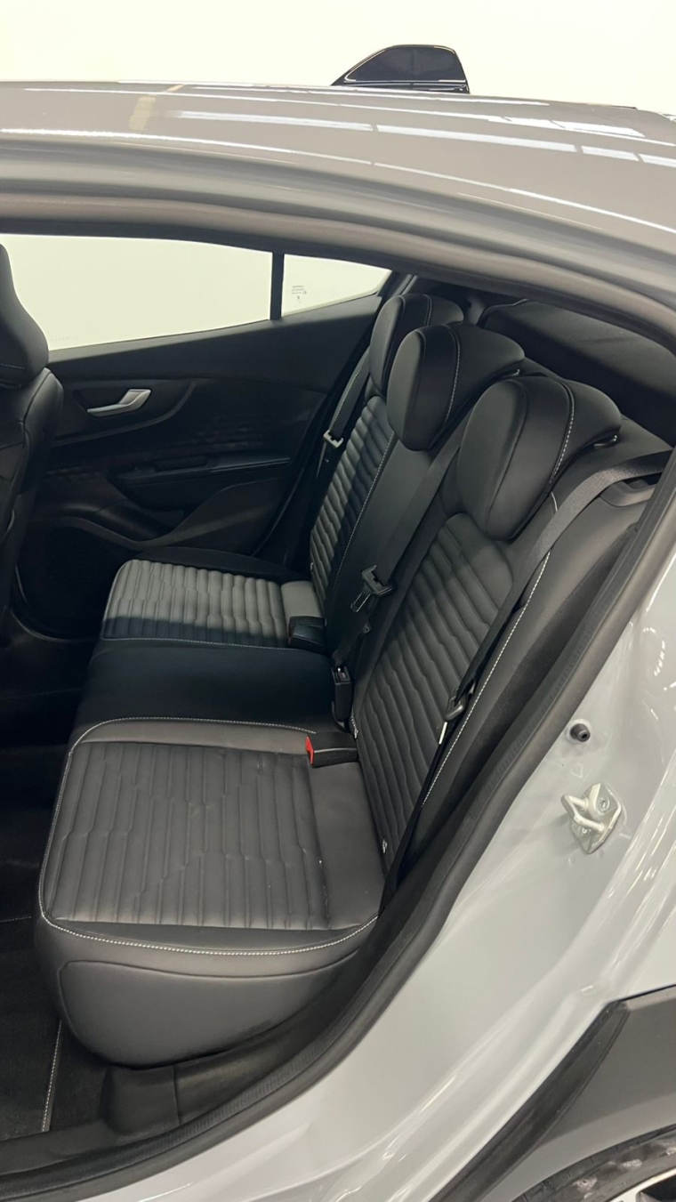 Fiat-FASTBACK-1.0 TURBO 200 HYBRID IMPETUS CVT