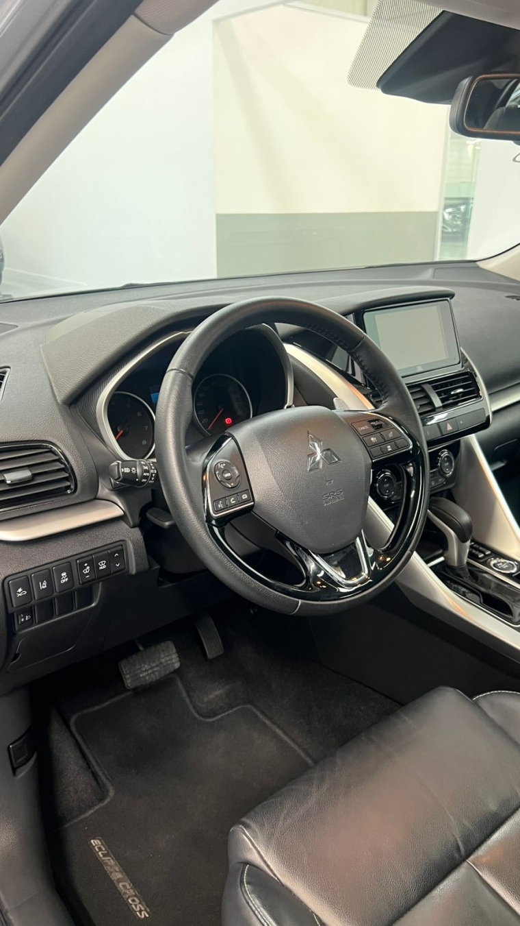Mitsubishi-ECLIPSE CROSS-1.5 MIVEC TURBO GASOLINA HPE-S S-AWC CVT