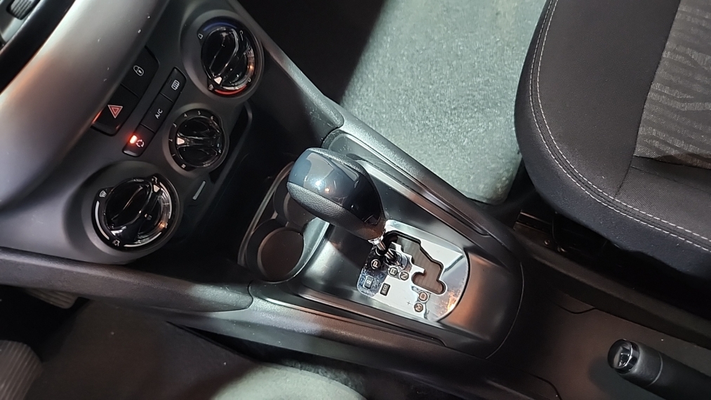 Peugeot-2008-1.6 16V FLEX ALLURE 4P AUTOMÁTICO