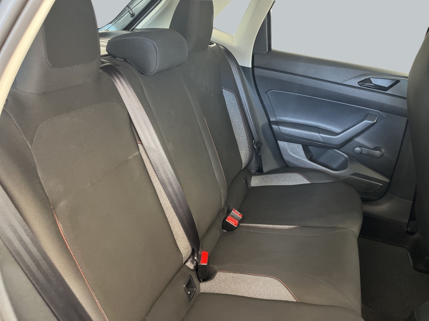 VW - Volkswagen-POLO-1.0 MPI TRACK MANUAL