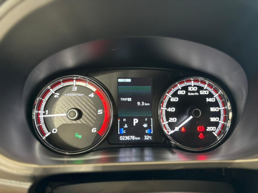 Mitsubishi-TRITON-2.4 BITURBO DIESEL CD HPE-S 4X4 AUTOMÁTICO