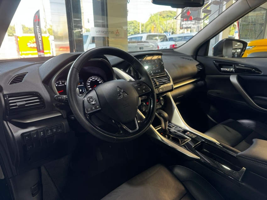 Mitsubishi-ECLIPSE CROSS-1.5 MIVEC TURBO GASOLINA HPE-S CVT