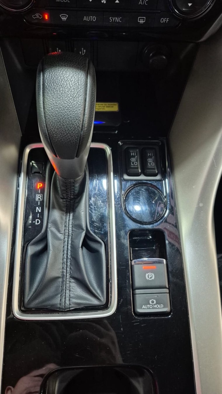 Mitsubishi-ECLIPSE CROSS-1.5 MIVEC TURBO GASOLINA HPE CVT