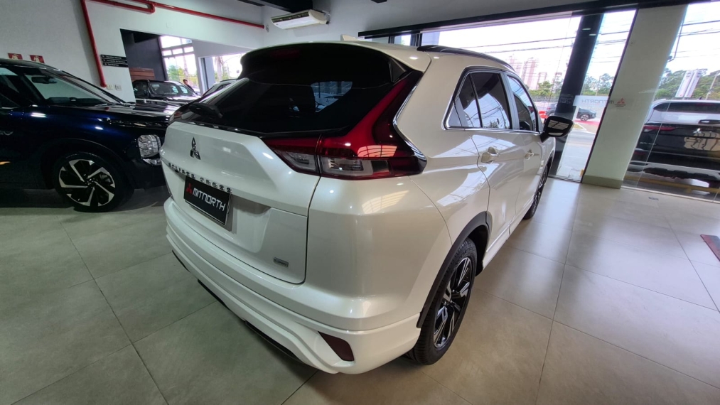 Mitsubishi-ECLIPSE CROSS-1.5 MIVEC TURBO GASOLINA HPE CVT
