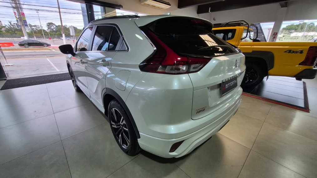 Mitsubishi-ECLIPSE CROSS-1.5 MIVEC TURBO GASOLINA HPE CVT