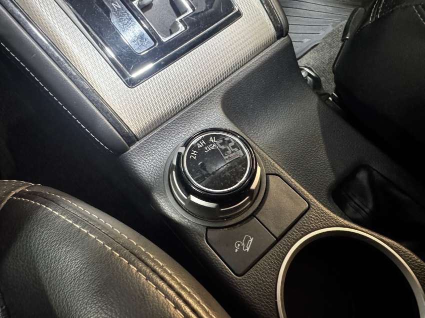 Mitsubishi-L200 TRITON-2.4 16V TURBO DIESEL SPORT OUTDOOR PLUS CD 4P 4X4 AUTOMÁTICO
